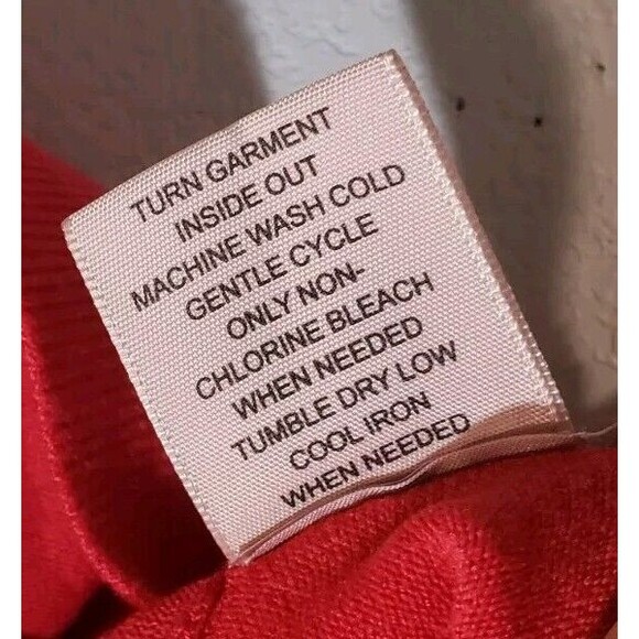 Philosophy Republic Clothing Womens Size Medium Red Sleeveless Sweater Vest Soft - Picture 5 of 5